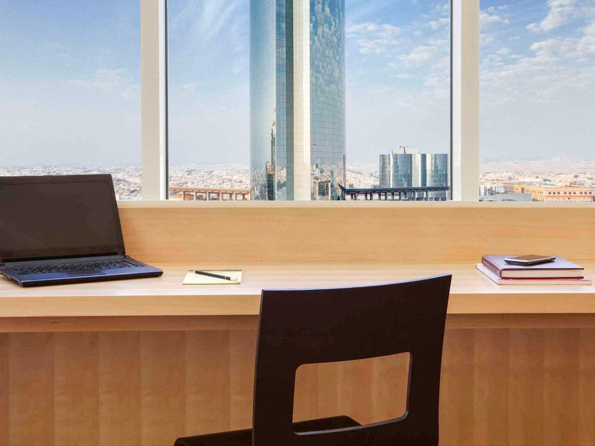 Hotel Ibis Olaya Street 3*