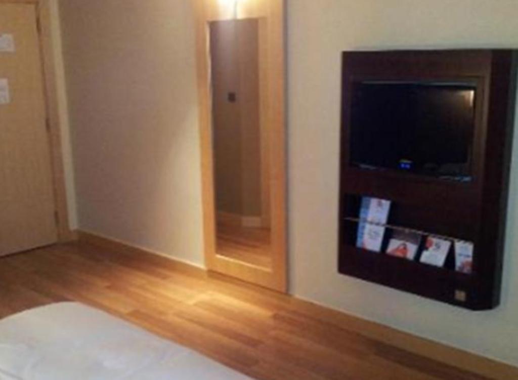 Ibis Olaya Street 3*
