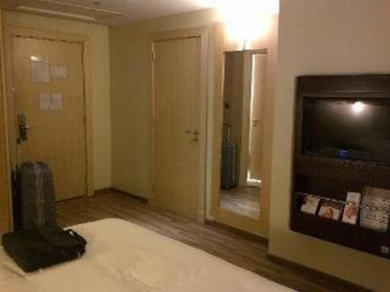 Ibis Olaya Street Hotel